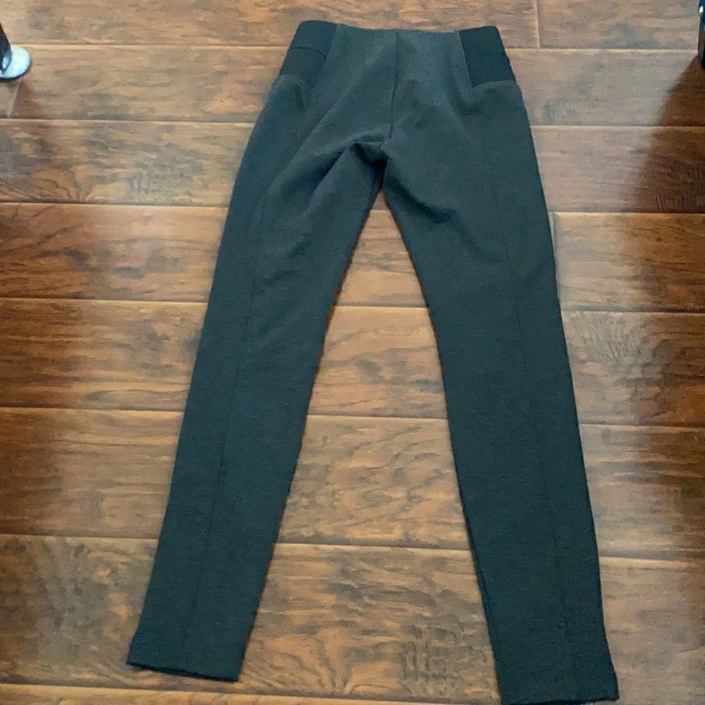 Kut From The Kloth Gray With Black Leggings - Picture 7 of 13